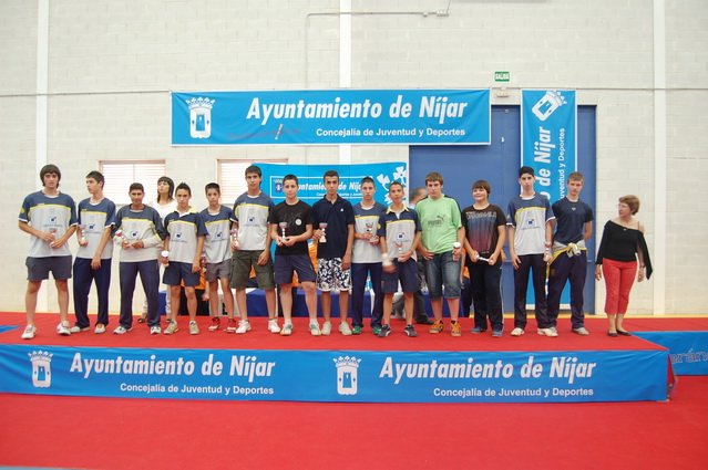 recogidadetrofeosdelosalumnosdelaedmdeftbolcadetepreferente.jpg