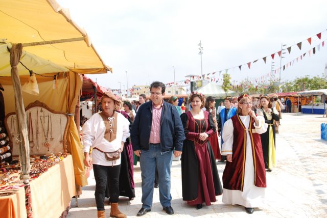 mercadomedievalencampohermoso81.jpg